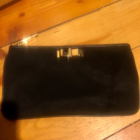 Burberry clutch - Picture 2 of 5